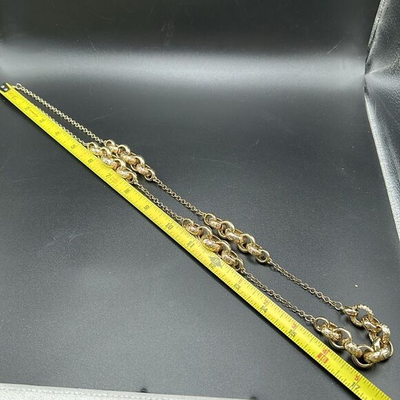 BOGO Free Jewelry...Banana Republic Textured Gold Tone Link Long Necklace - Picture 5 of 6